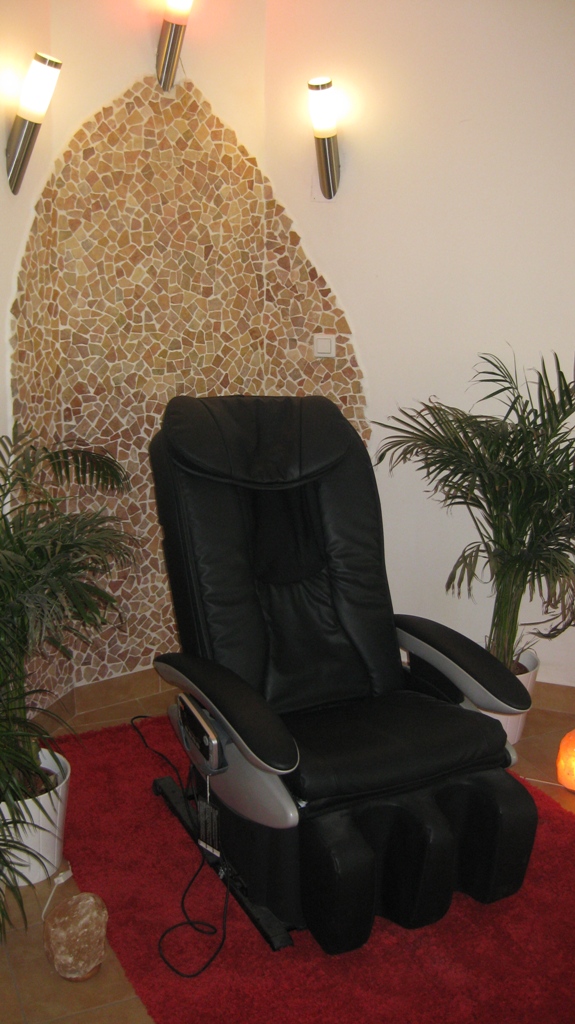 Massagesessel  in the tanning studio